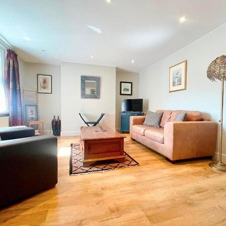 Cheltenham Central Apartment, Parking, Close Bars & Restaurants 切尔滕纳姆 外观 照片
