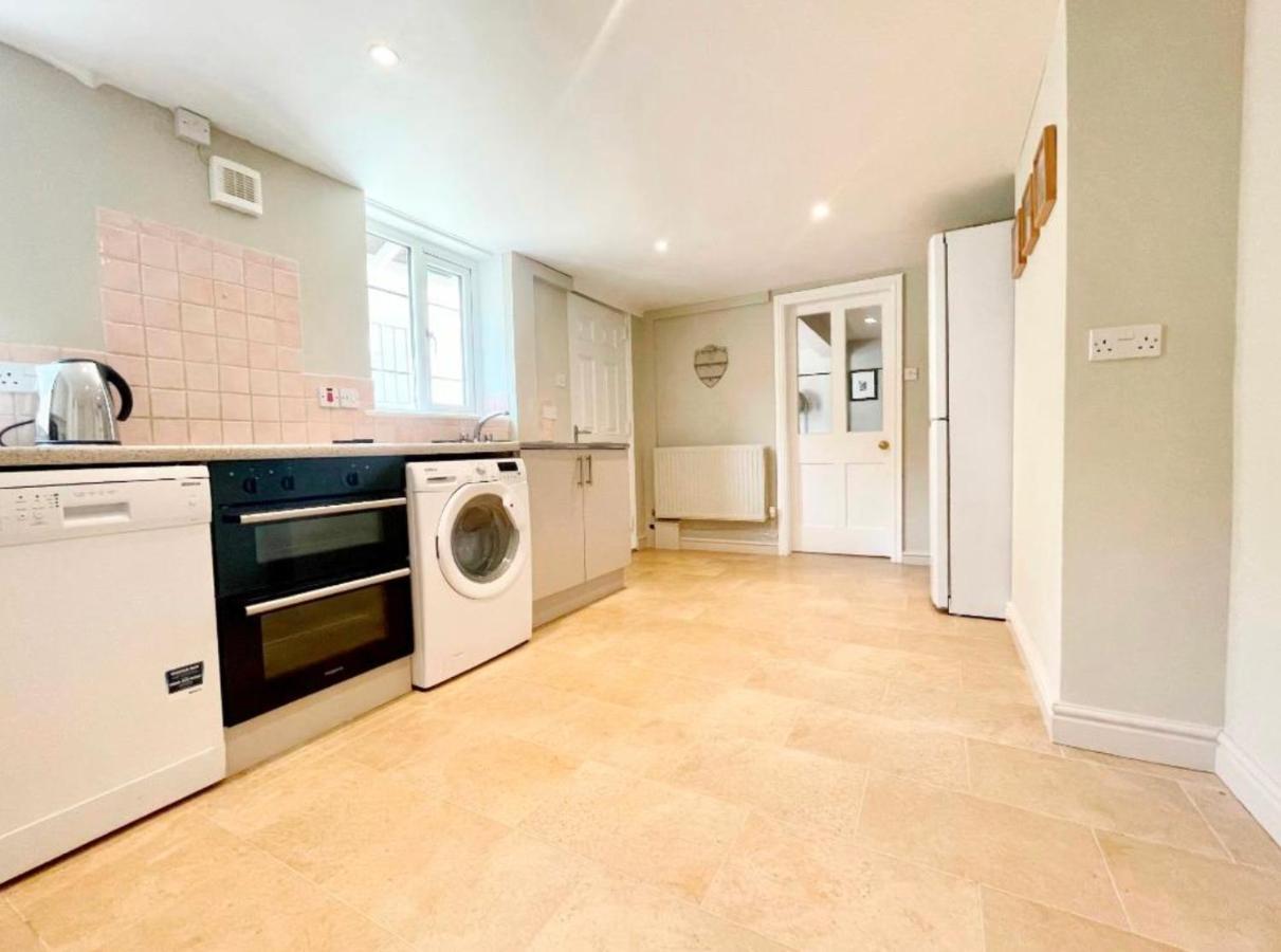 Cheltenham Central Apartment, Parking, Close Bars & Restaurants 切尔滕纳姆 外观 照片